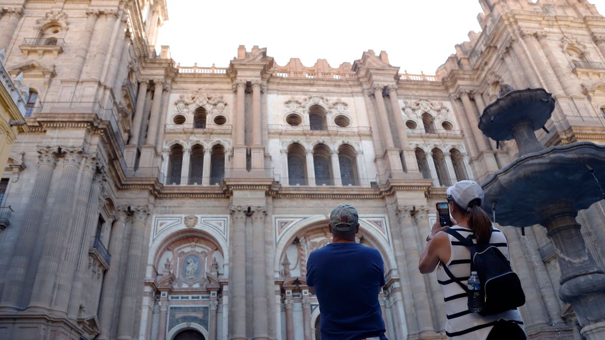Turistas recorren el Centro Histórico de Málaga en septiembre de 2022