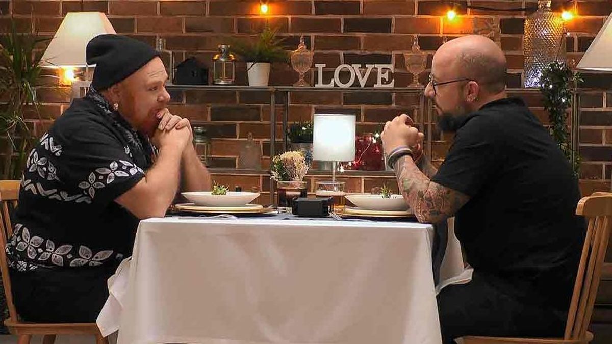 Roberto y Javier se reencuentran en ‘First Dates’ y se dejan llevar: “Siempre me he sentido atraído por ti”