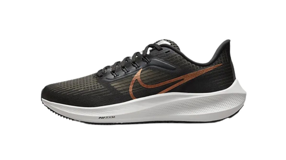 Las zapatillas de running Nike Pegasus 39 que arrasando ¡tienen un 40% descuento! - Telecinco