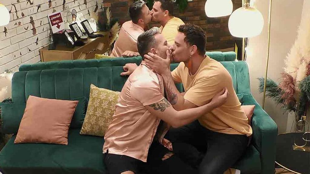 Fernando y Pablo durante su cita en 'First Dates'