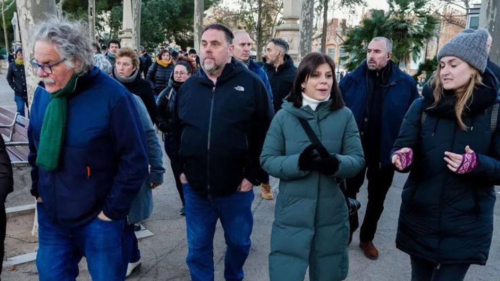 Junqueras abucheado al grito de 'traidor' en la manifestación independentista en la Cumbre entre España y Francia