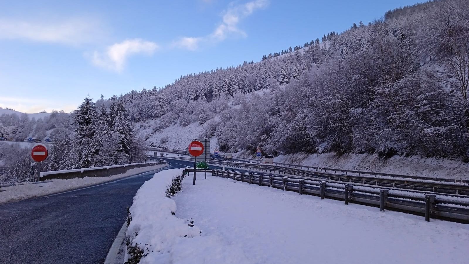 terrorismo márketing dolor de estómago Puertos cerrados por nieve o hielo y riesgo de inundaciones en Euskadi -  NIUS