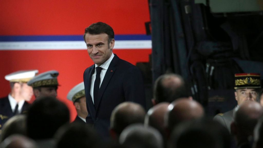 French President Macron's New Year's wishes to the French army