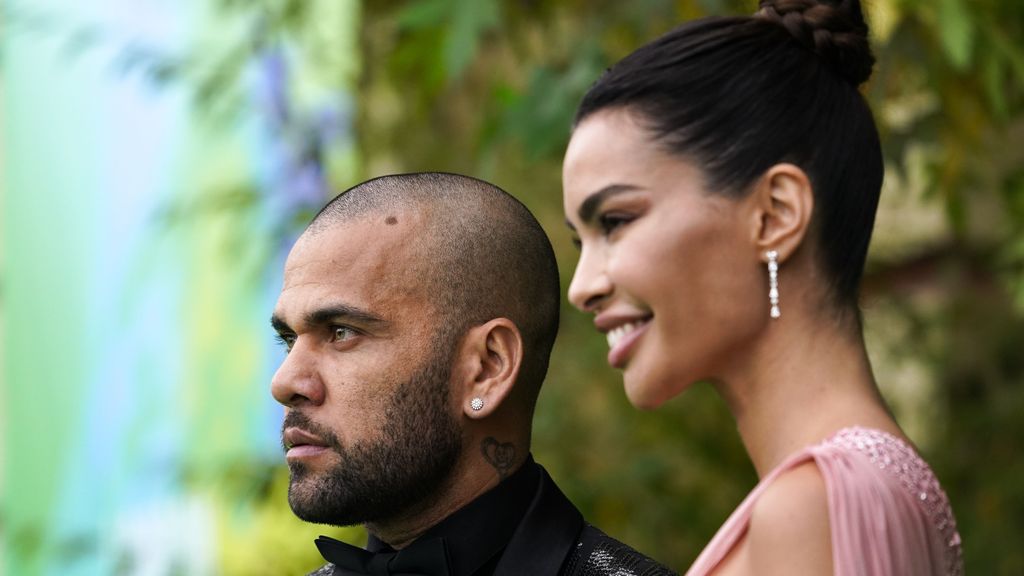 EuropaPress 4012096 17 october 2021 united kingdom london brazilian footballer dani alves and