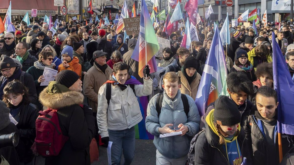 Manifestación juvenil contra la reforma de las pensiones en Francia