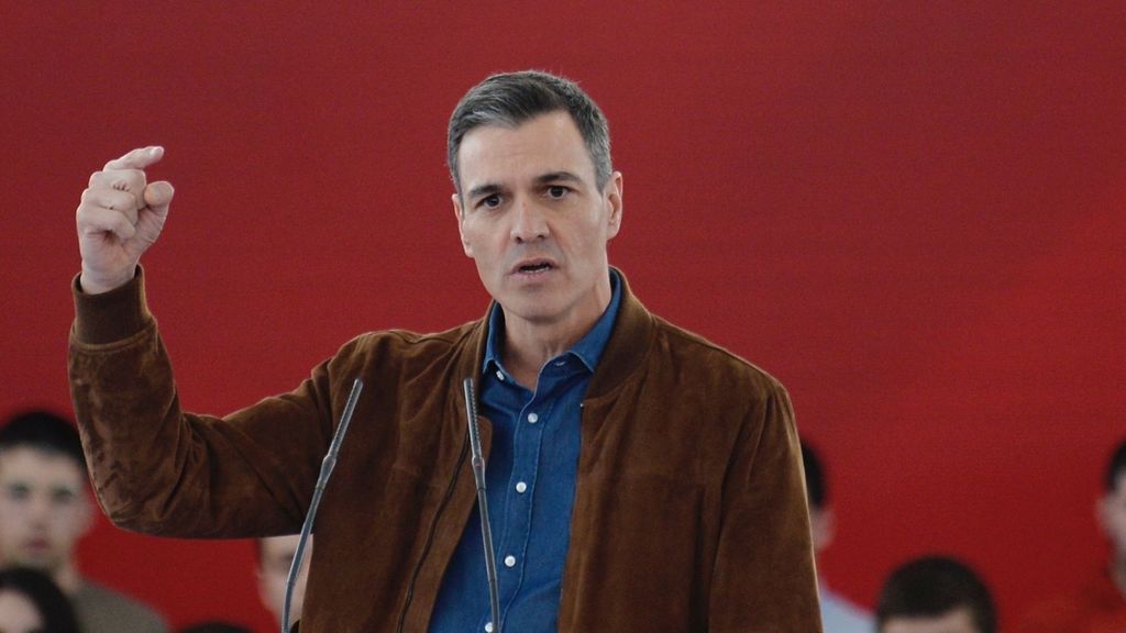 Pedro Sánchez, sobre un hipotético gobierno entre Feijóo y Abascal: "Que vean lo que hace Mañueco y Vox en CyL"