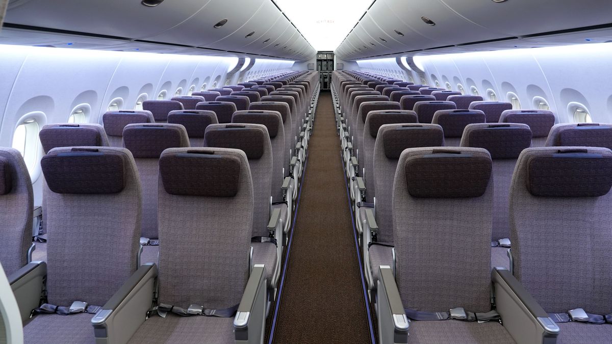 Por qué los asientos reclinables desaparecen progresivamente de los aviones