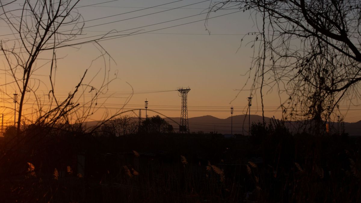 Un poste eléctrico, a 12 de enero de 2021, en Barcelona Un poste eléctrico, a 12 de enero de 2021, en Barcelona