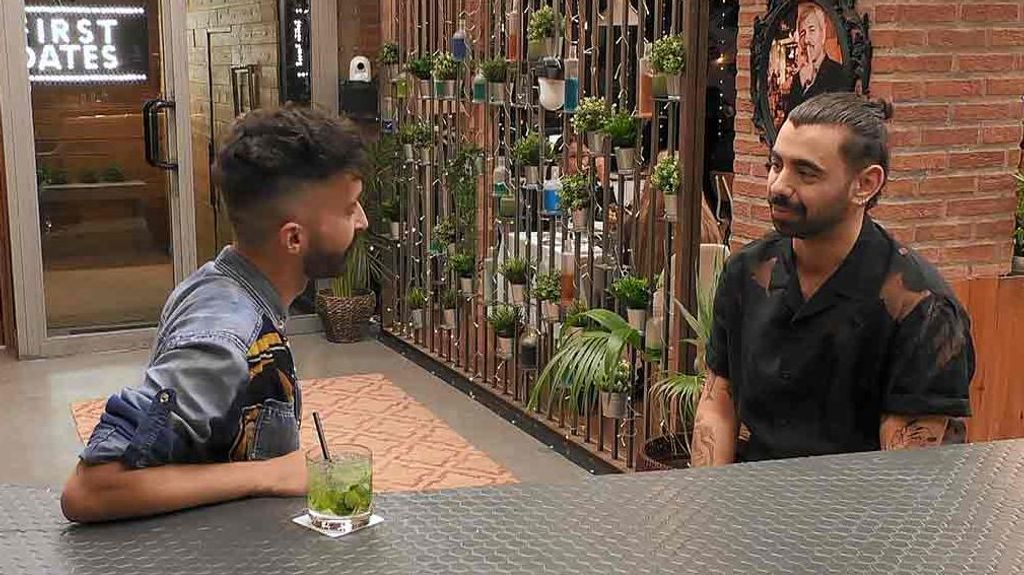 A Emmanuele se le caen las lágrimas ante una confesión de su cita en ‘First Dates’: “El año pasado solo tuve sexo una vez”