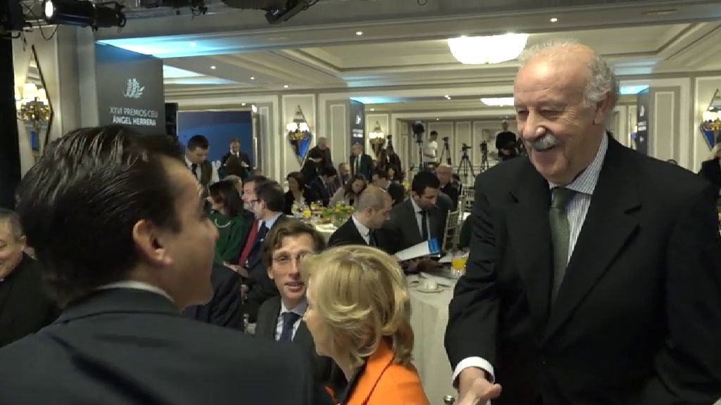 Vicente del Bosque en los premios CEU, donde ha sido condecorado