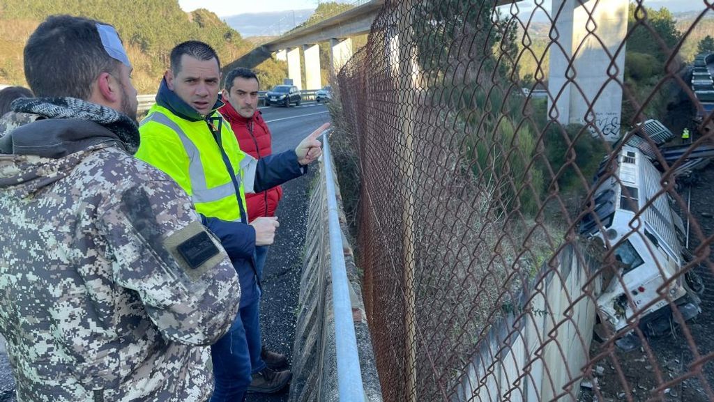 El maquinista del tren, observando el descarrilamiento.