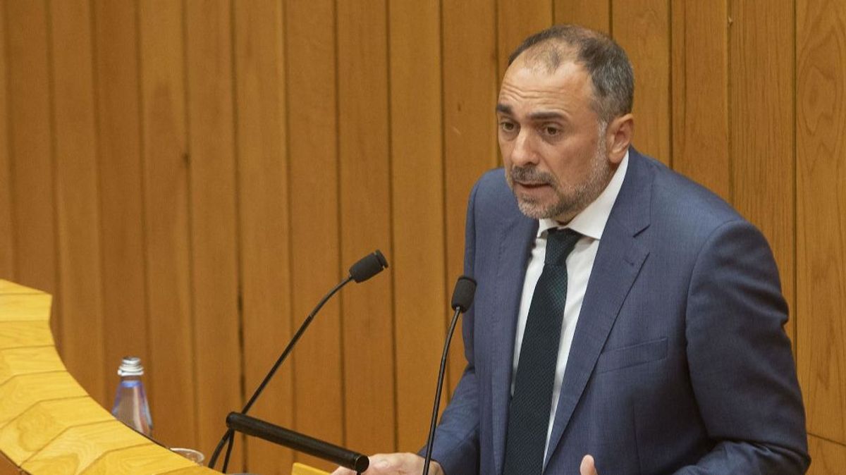 Julio García Comesaña, conselleiro de Sanidade, durante su comparecencia en el Parlamento de Galicia. Julio García Comesaña, conselleiro de Sanidade, durante su comparecencia en el Parlamento de Galicia.