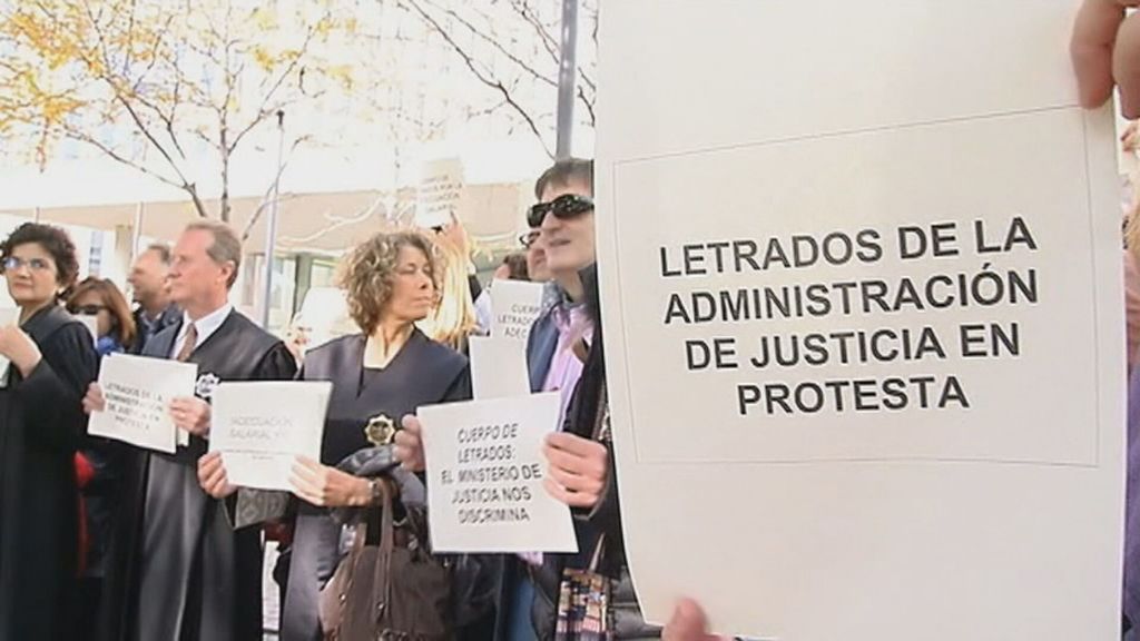 La huelga de los letrados de la administración bloquea ayudas a los ciudadanos por 4.500 millones de euros