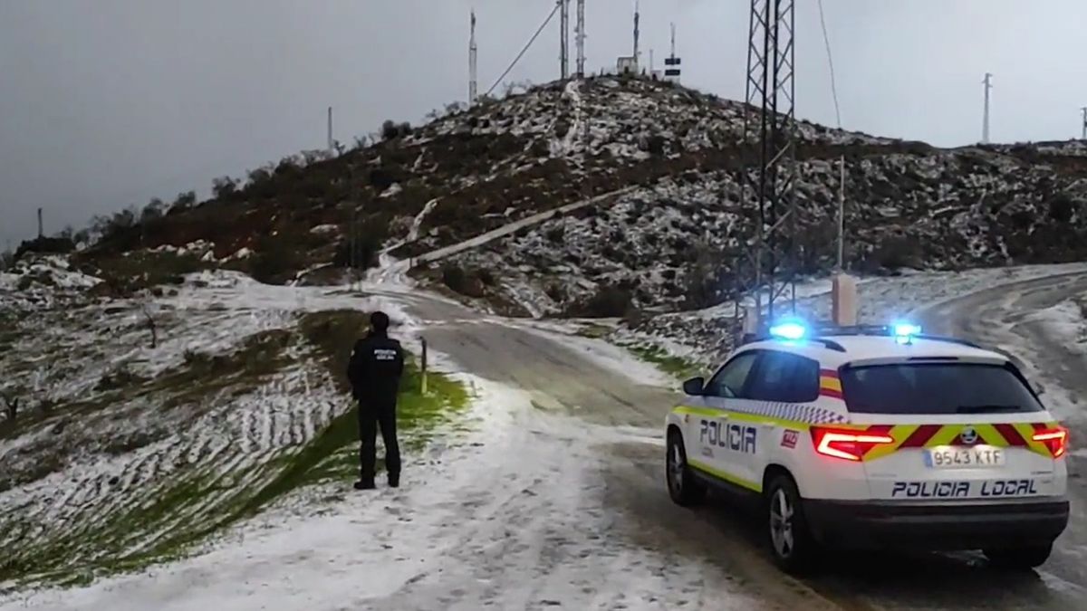 Policía Local Casabermeja nieve Policía Local Casabermeja nieve