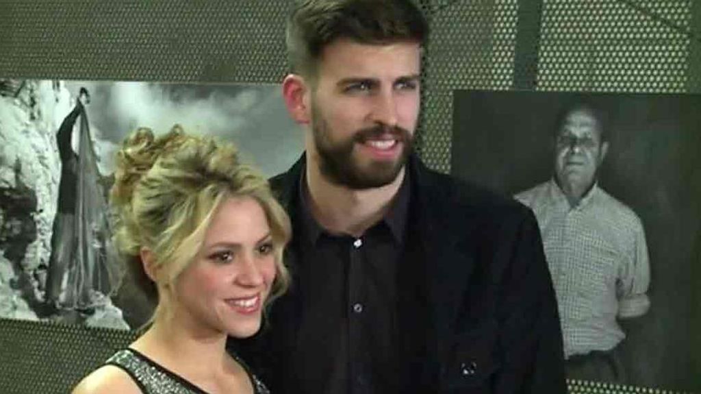 Shakira y Gerard Piqué hacen ‘orbiting’, están enganchados emocionalmente y se siguen en redes sociales