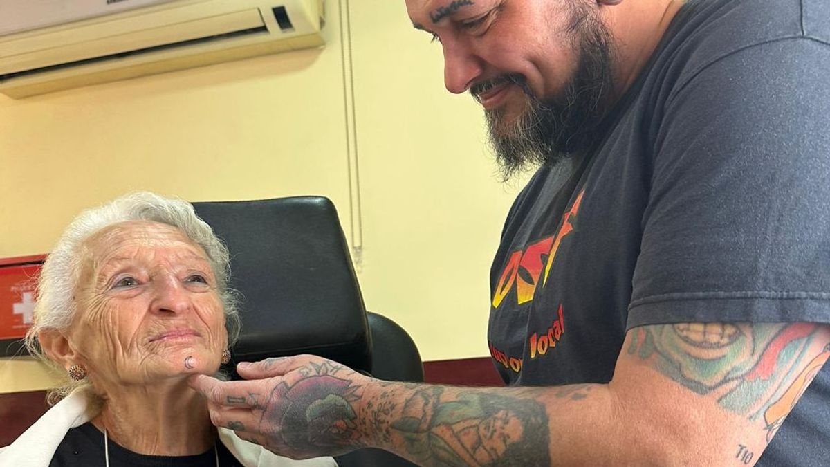 Tatuarse por primera vez a los 78 años