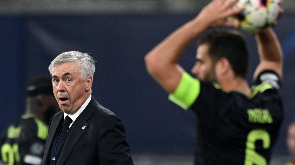 Ancelotti bromea con la posición de Nacho: "Él prefiere de central, por eso mañana jugará de lateral"