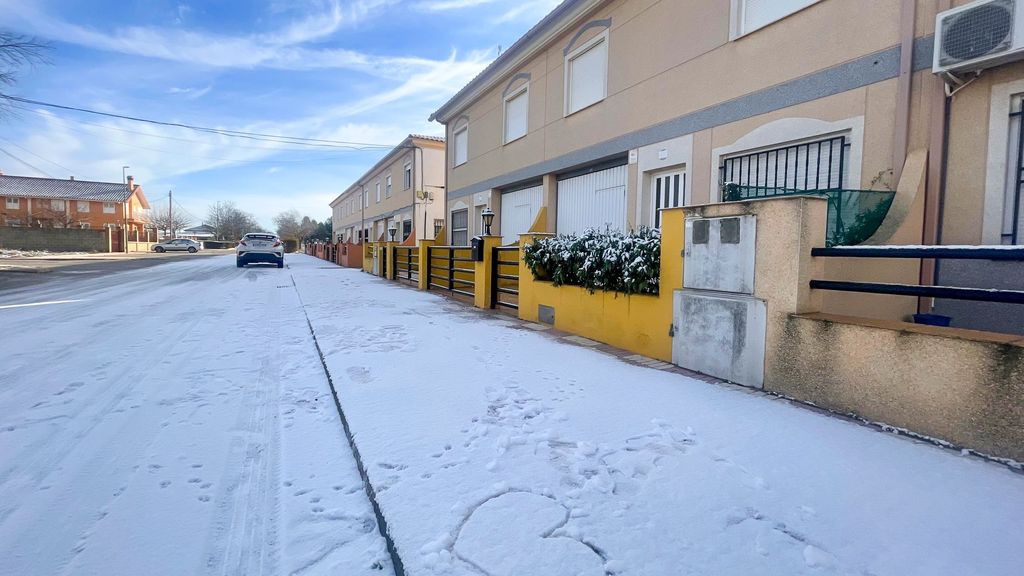 La nieve hace acto de presencia en la Comunidad Valenciana