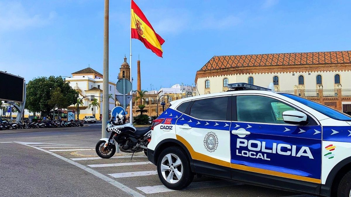 Vehículos de la Policía Local de Cádiz