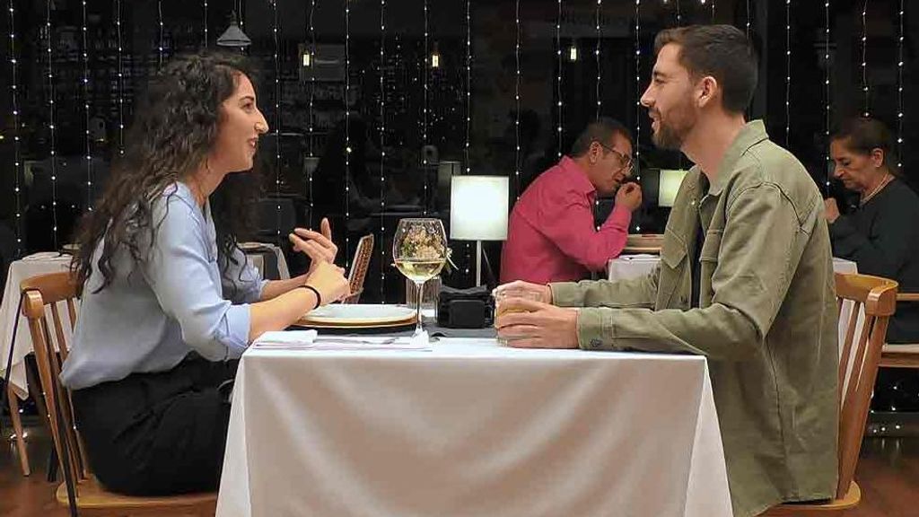 Alegría y Francisco durante su cita en 'First Dates'