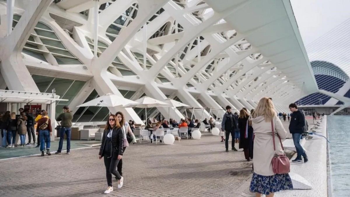 Buscan 700 extras en Valencia para el rodaje de una serie norteamericana Buscan 700 extras en Valencia para el rodaje de una serie norteamericana