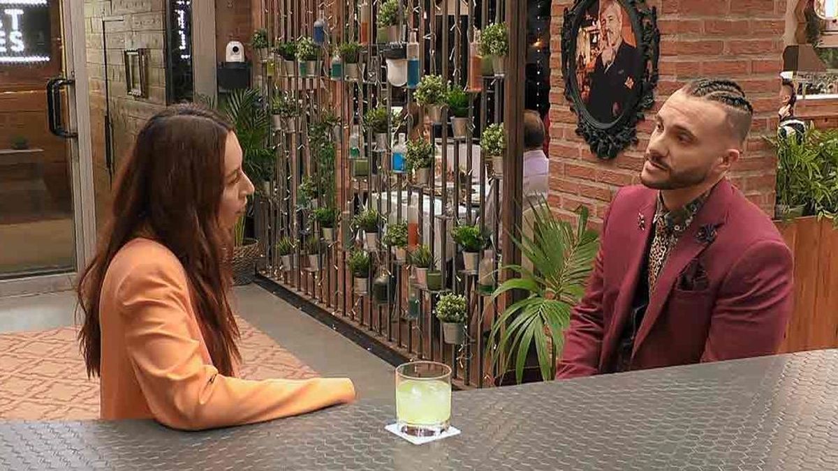 Valentina, al ver el look de su cita en ‘First Dates’: “¡Dios mío! ¿Qué es esto?”