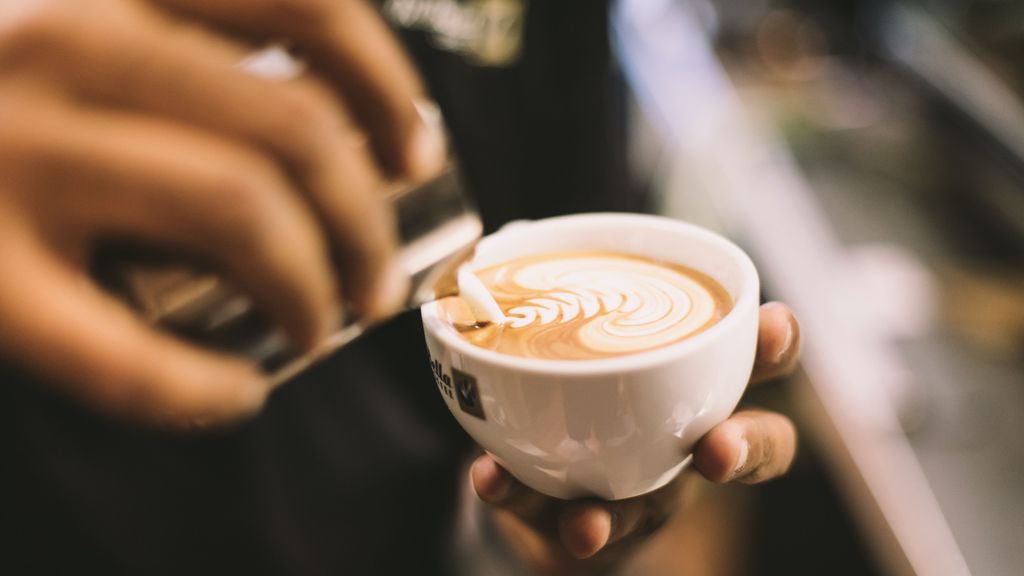 Qué personas pueden perjudicarse con la ingesta de café