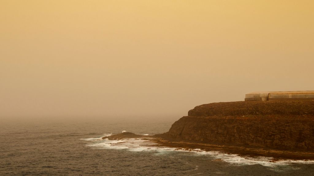 Una masa de polvo se acerca a Canarias