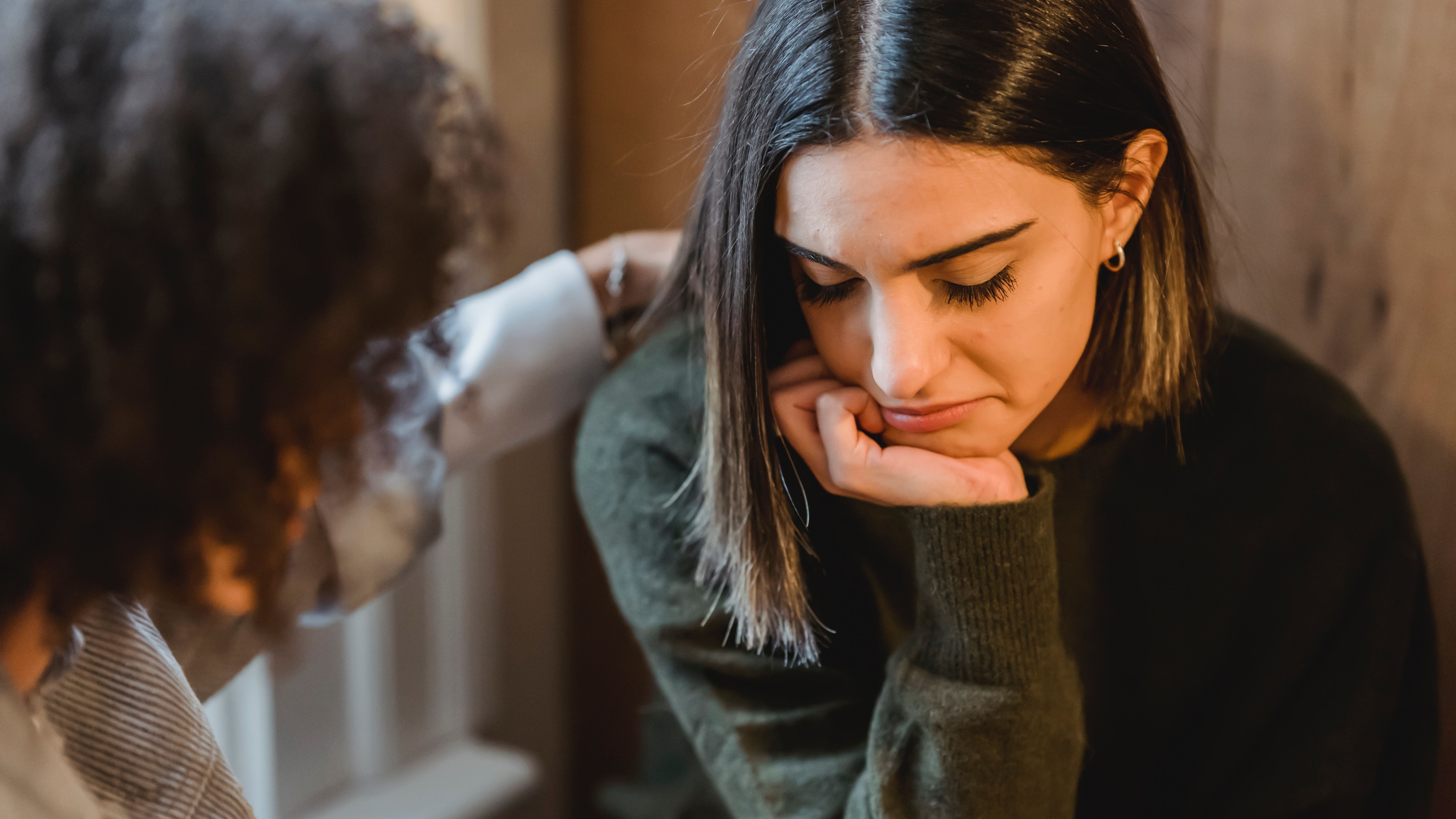 Es importante que la madre comparta cómo se siente. FUENTE: Pexels