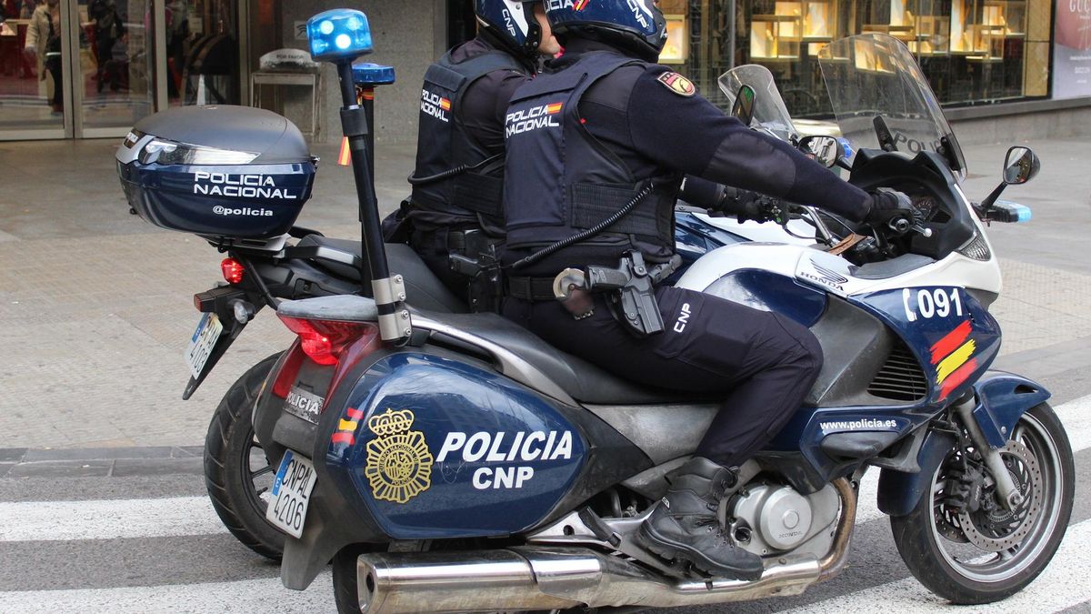 Policía y actor porno: agente sancionado a 6 meses de suspension