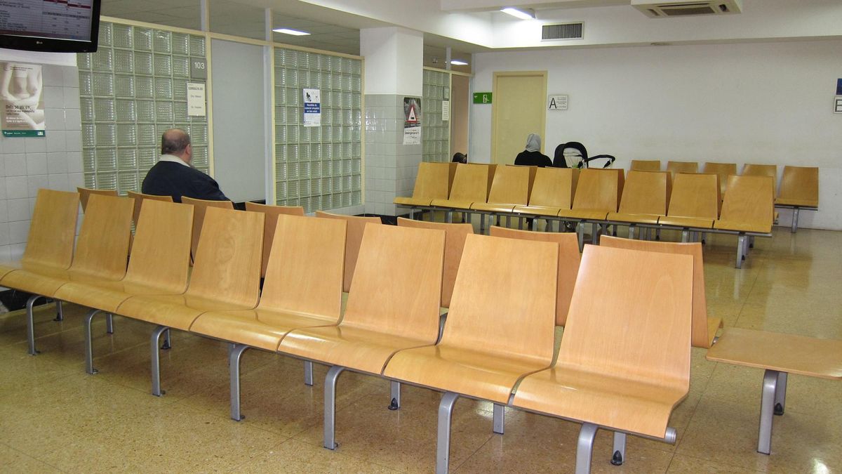 Archivo - Sala de espera del CAP Manso de Barcelona