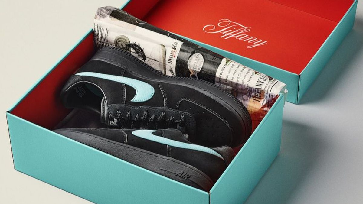 Nike y Tiffany & Co lanzan un joya zapatillas: las Air Force 1 Low por 400 euros - NIUS