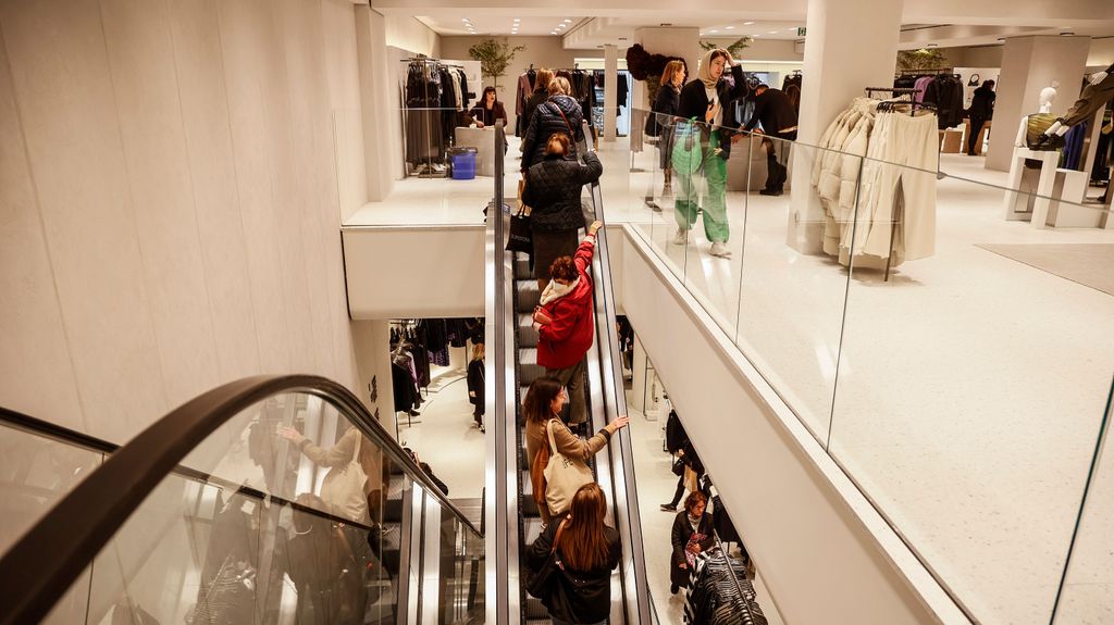 Devolver compras de Zara ya cuesta dinero: Inditex empieza a cobrar las devoluciones