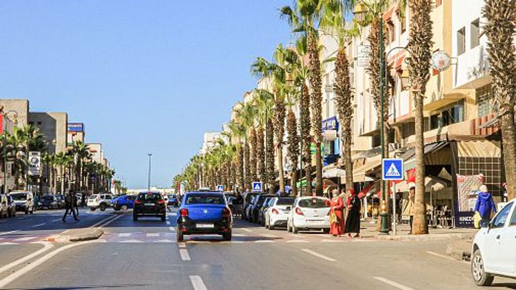 Imagen de una calle de Rabat, Marruecos