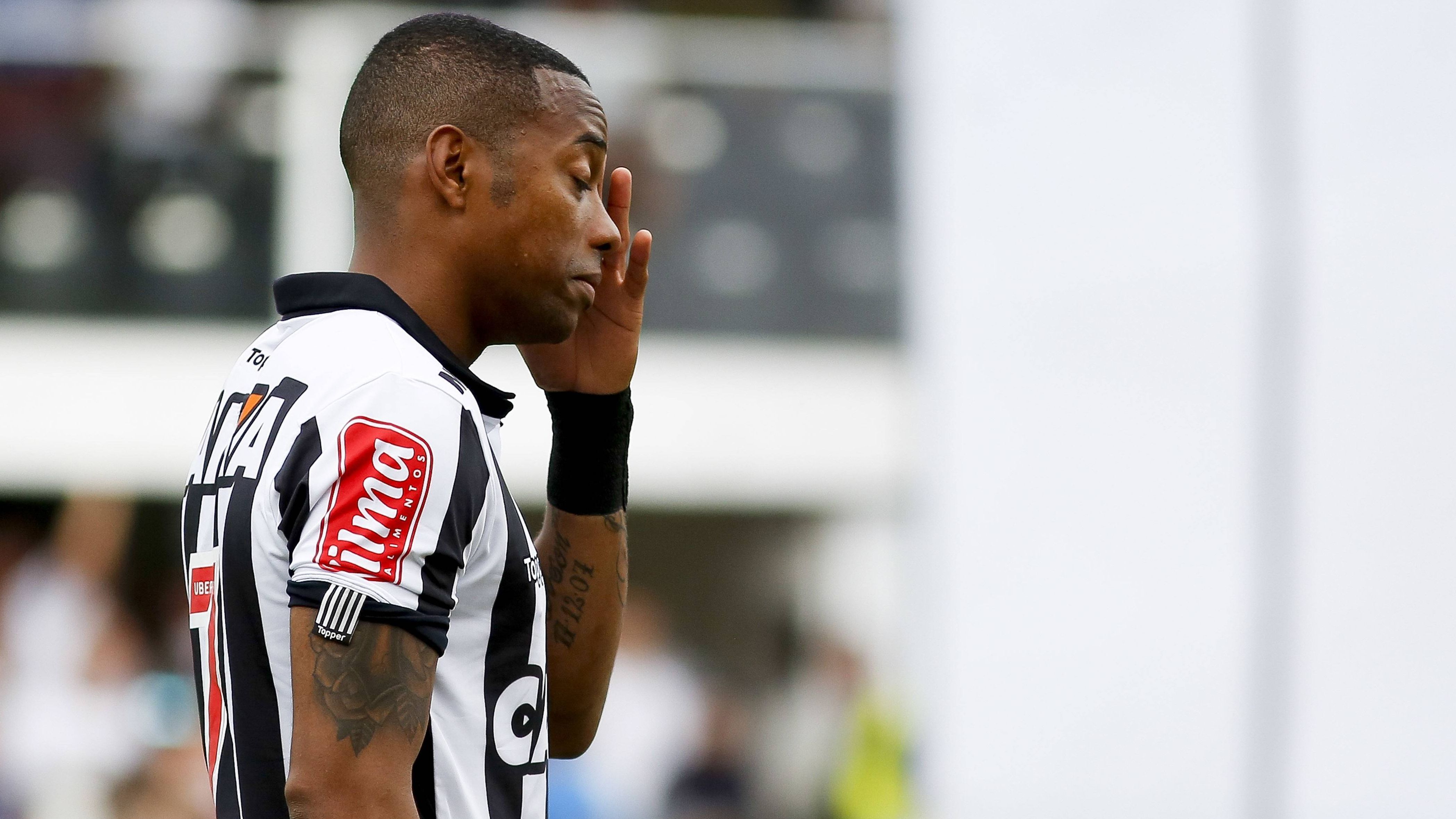 El motivo por el que Robinho no vuelve al fútbol: "Tiene miedo a meterse en problemas con grupos feministas"