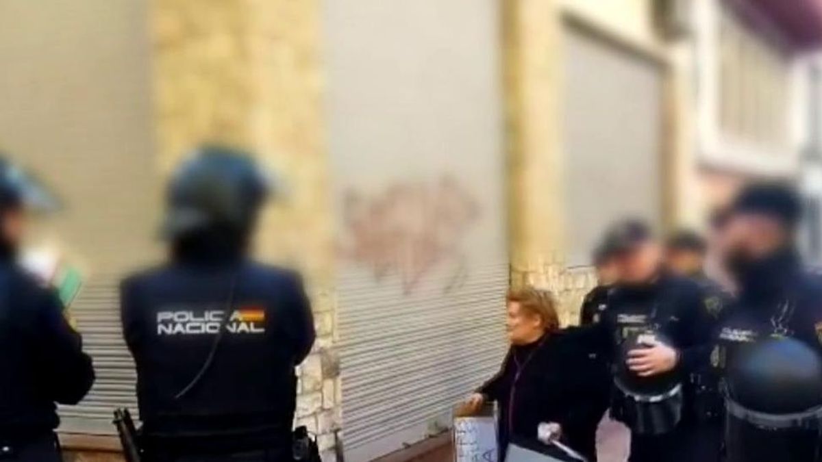 Momento del desahucio de María