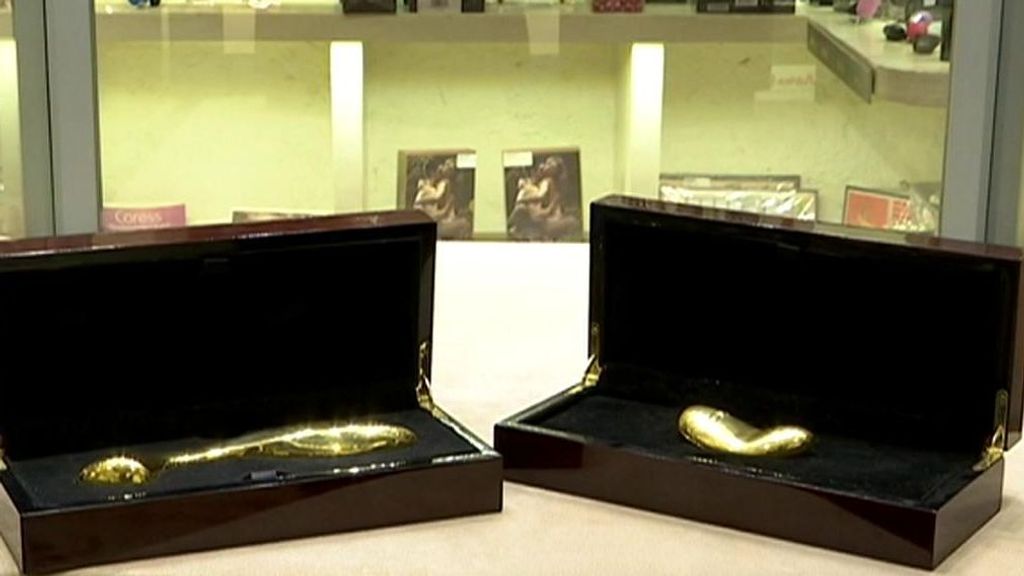 Tres encapuchados roban 80.000 euros en juguetes eróticos: se llevan siete vibradores de oro