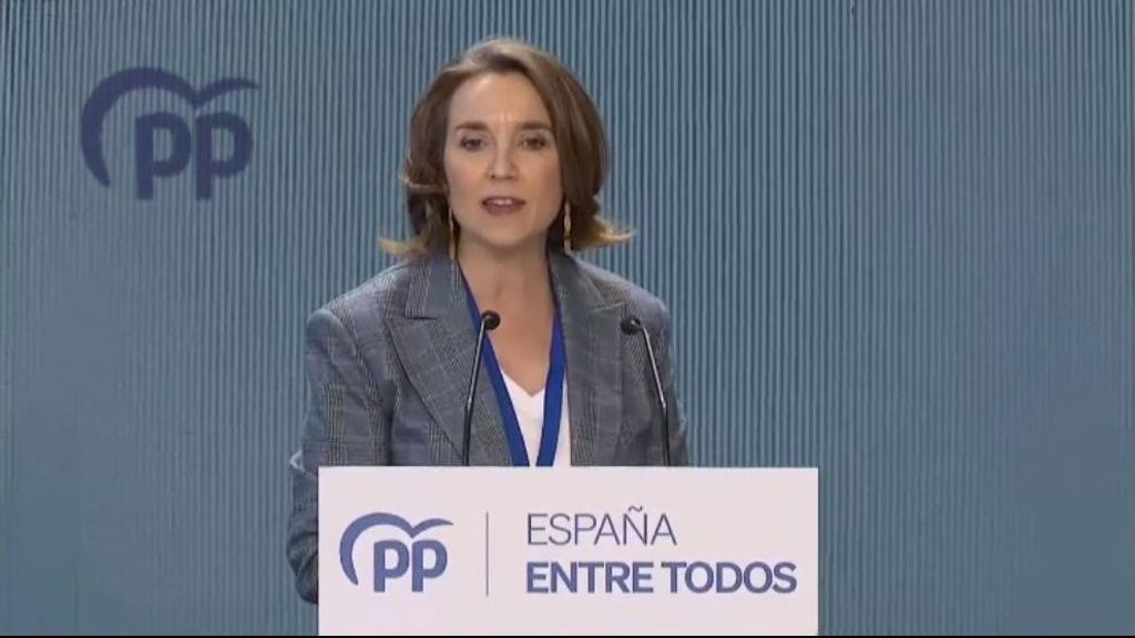 Cuca Gamarra considera el Ministerio de Igualdad "un juguete en manos de Podemos"
