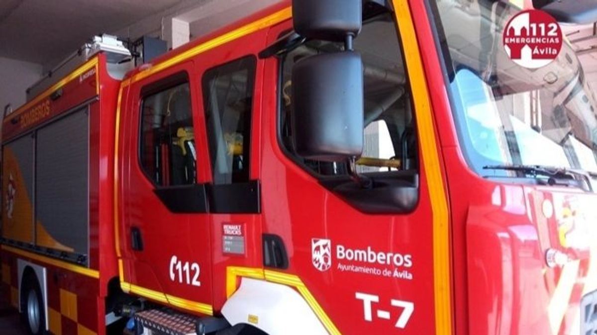 Bomberos extinguen el incendio en el que ha fallecido una mujer de 68 años