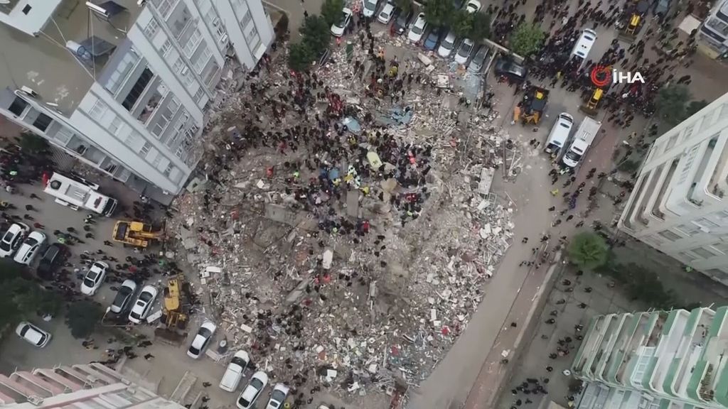 Las labores de rescate tras el terremoto de Turquía, a vista de dron