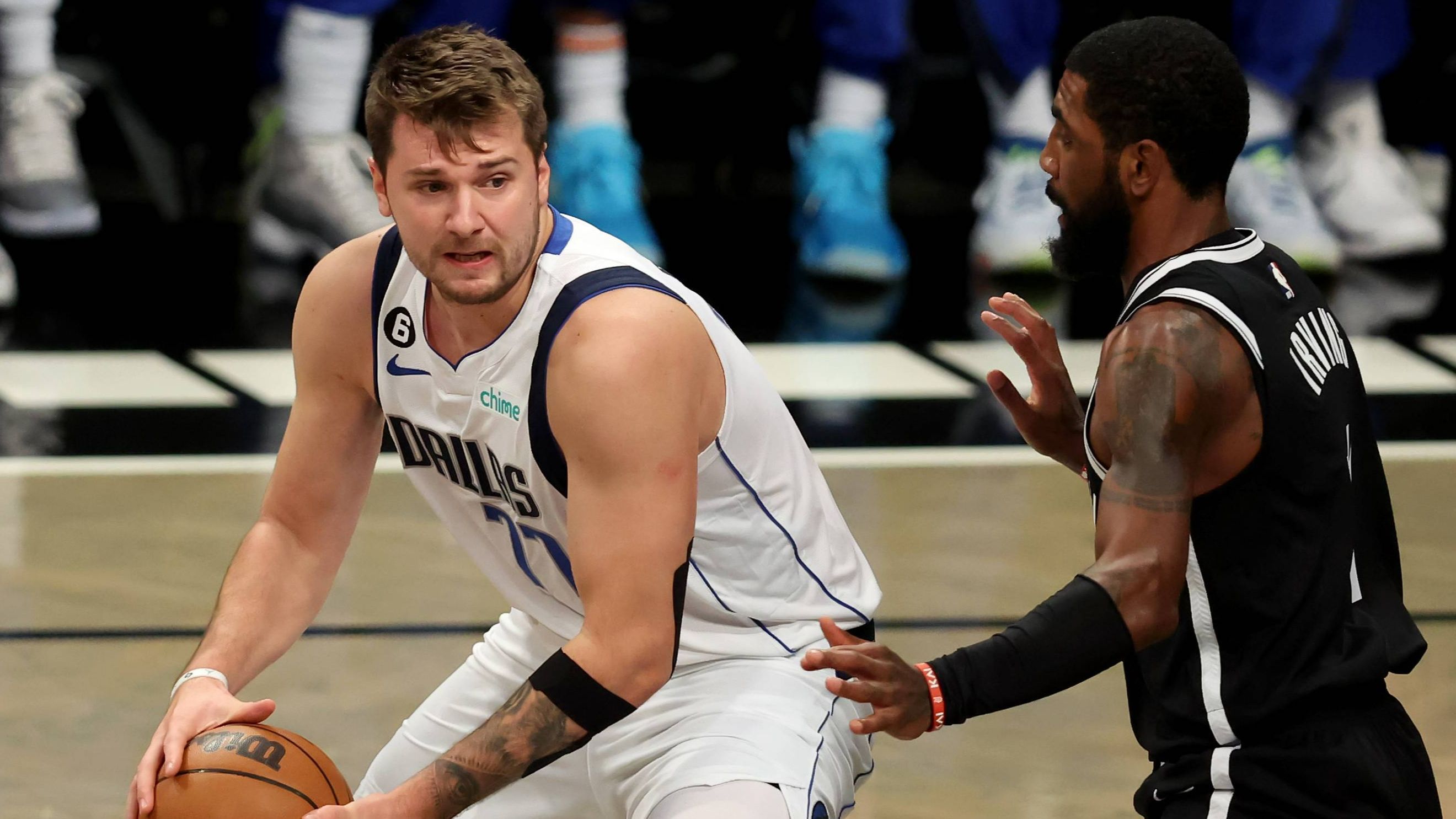 Irving pone patas arriba la NBA: ficha por los Dallas Mavericks de Doncic