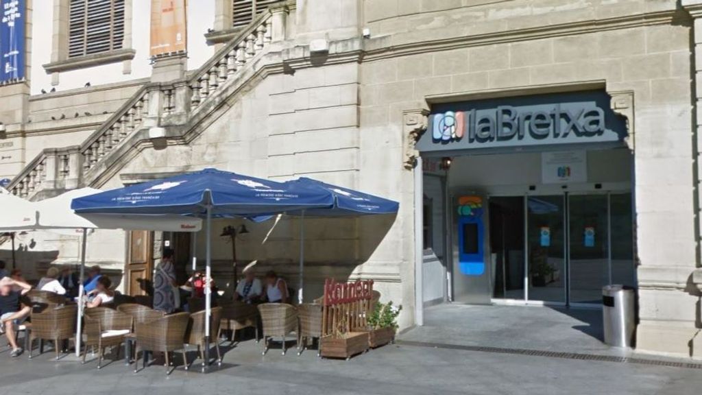 'La tienda de los muebles feos', en el mercado de 'La Bretxa' de San Sebastián