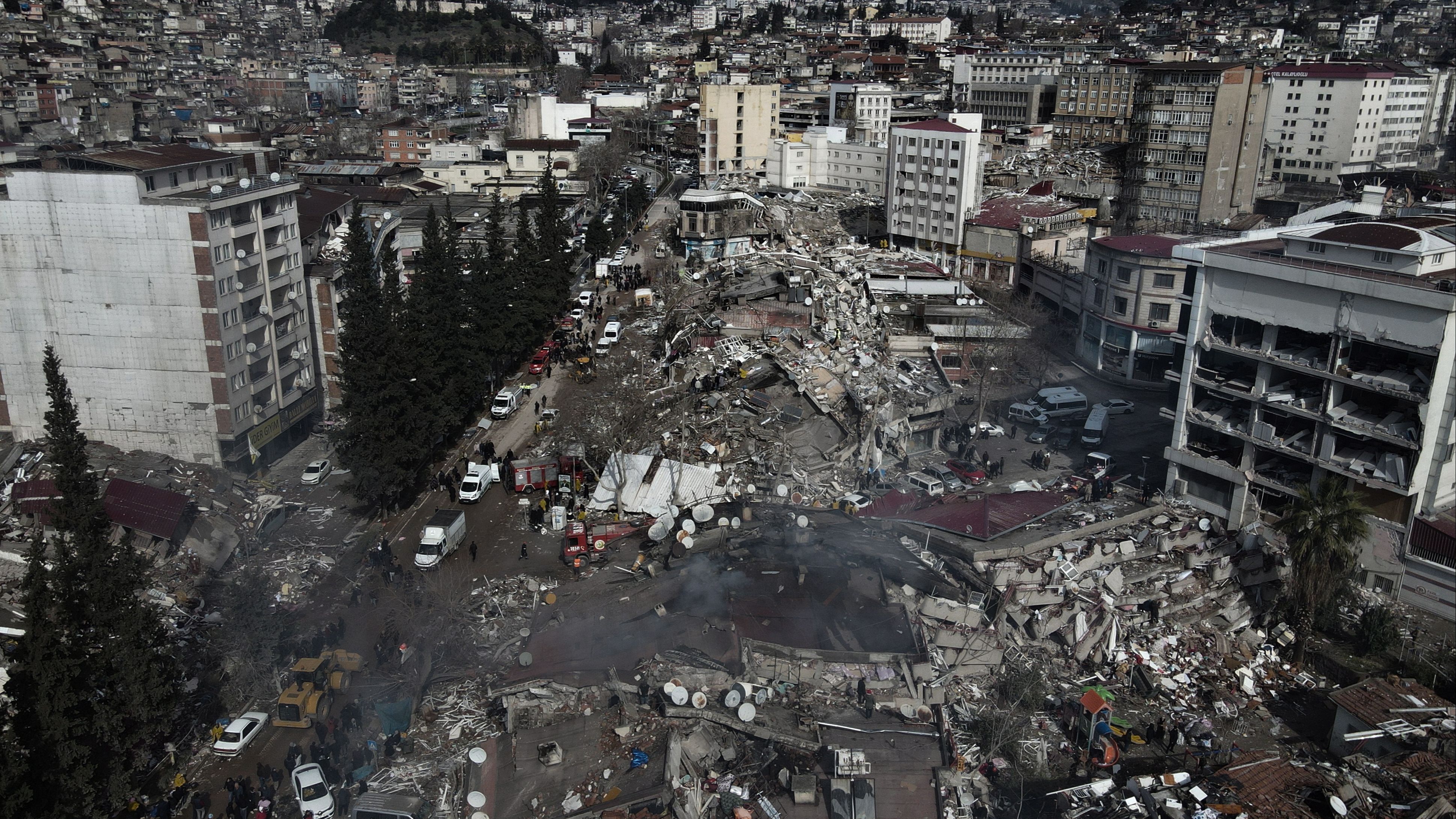 El terremoto en Turquía y Siria causó una destrucción sin precedentes por la potencia de hasta 130 bombas atómicas