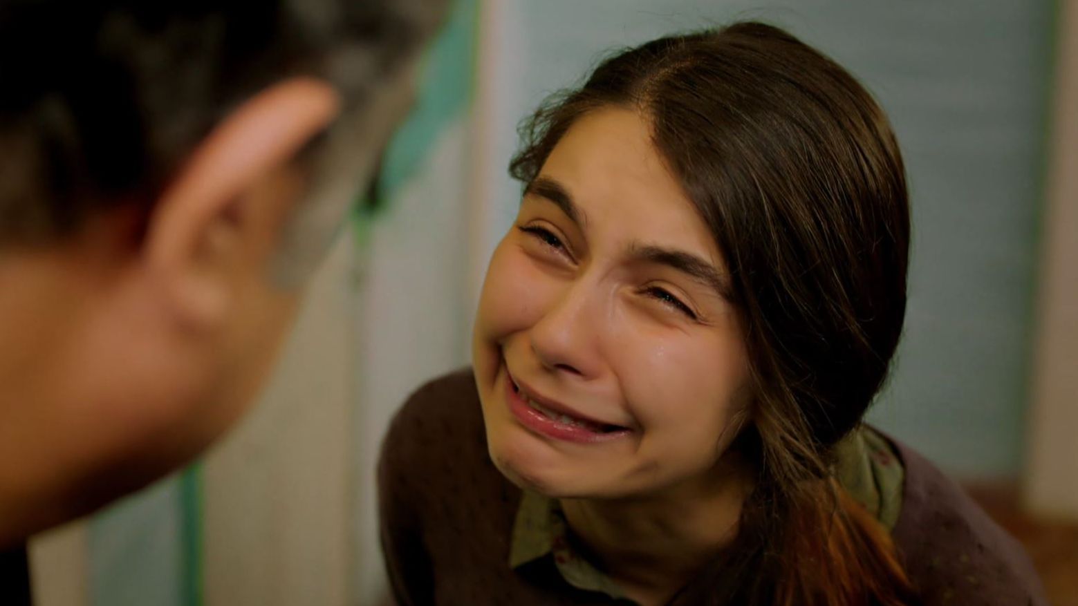 Nimet le confiesa a su padre que Cemil violó a Iffet