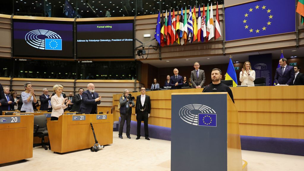 Zelenski, ante el Parlamento Europeo: "Para Ucrania, Europa es el camino a casa"