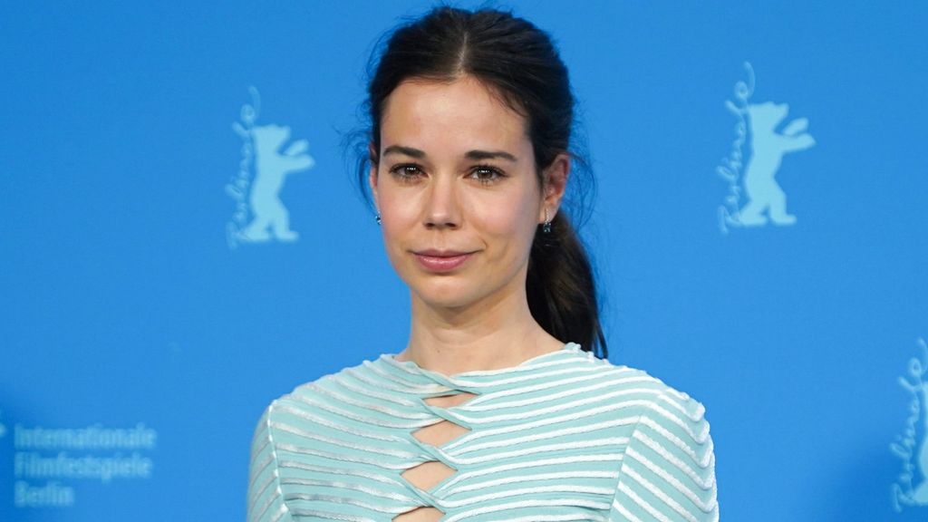 Laia Costa está nominada en los Premios Goya 2023 por su papel en 'Cinco lobitos'