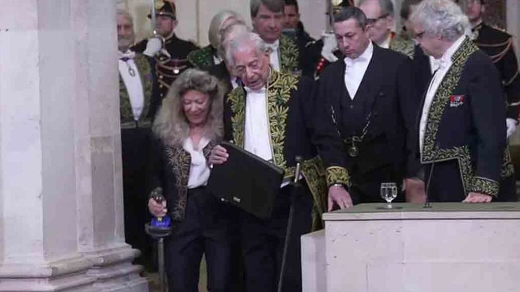 Primeras imágenes de Mario Vargas Llosa convertido en un inmortal de la Academia de la Lengua Francesa