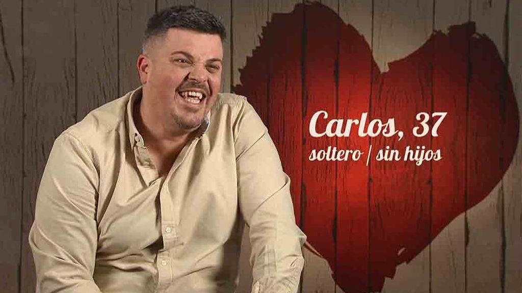 Carlos durante su cita en 'First Dates'
