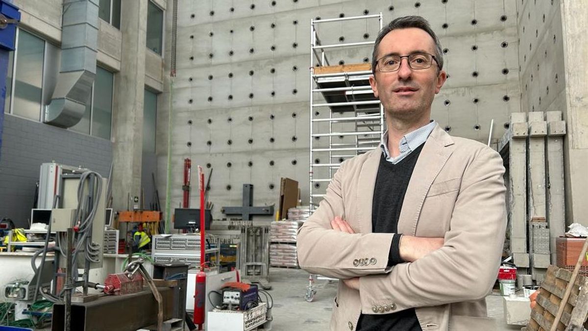 José Adam es profesor en la Universidad Politécnica de Valencia