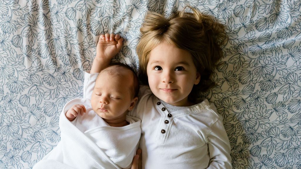 Los hermanos mayores suelen sentir celos del recién nacido